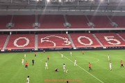 爱体育app-2024年NBA赛场边广告收入增长是否推动了整体商业化进程